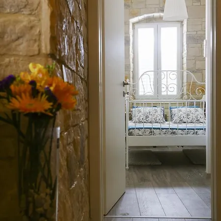 Lucena Apartman *